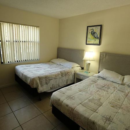 4330 Shorewalk Lakeview Condo Close To Img And Beach 布雷登顿 外观 照片