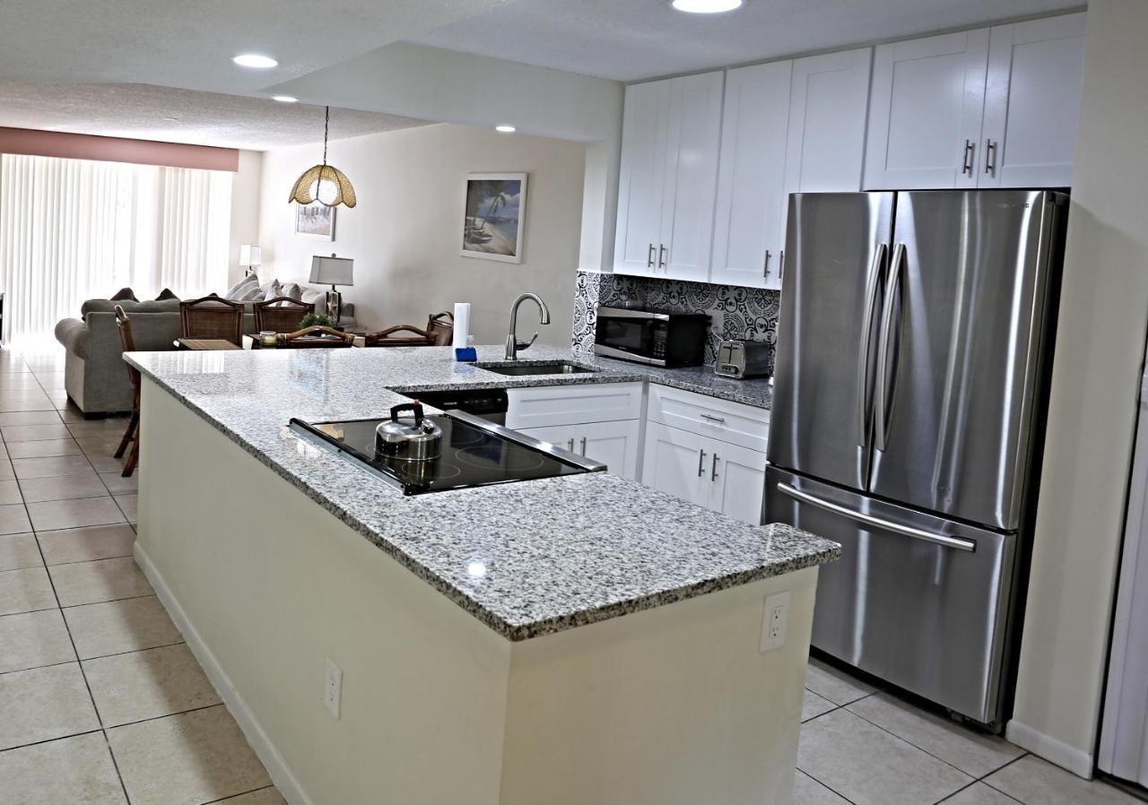 4330 Shorewalk Lakeview Condo Close To Img And Beach 布雷登顿 外观 照片