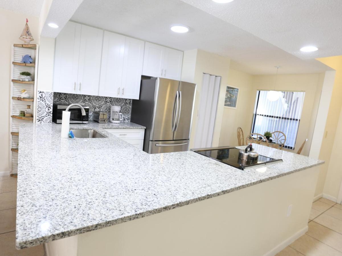 4330 Shorewalk Lakeview Condo Close To Img And Beach 布雷登顿 外观 照片