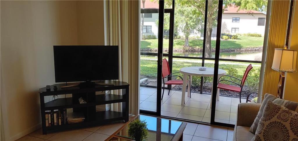 4330 Shorewalk Lakeview Condo Close To Img And Beach 布雷登顿 外观 照片